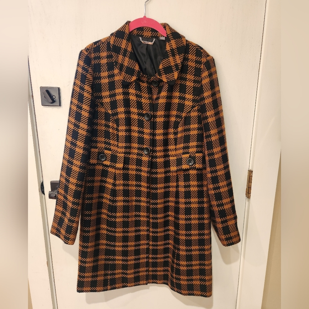 Apt 9 light weight knee length plaid jacket